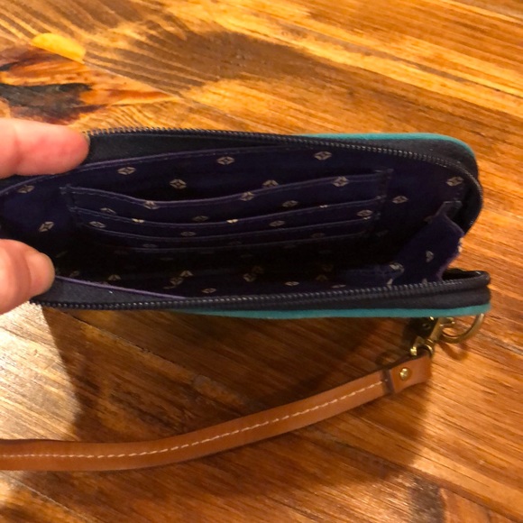 Fossil wristlet - Picture 3 of 4